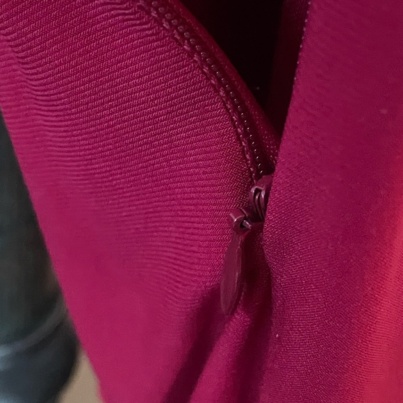 Red Dress sleeveless 35 inches length. Side zipper - Picture 9 of 10